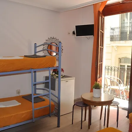 Hostel Mayor *